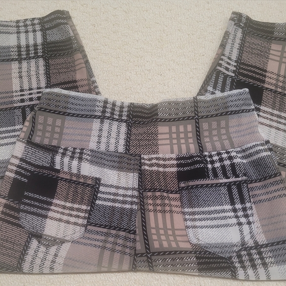 Unbranded S Legging Capris Plaid Gold & Diamond Inspired Look Extreme Comfort - Picture 3 of 3